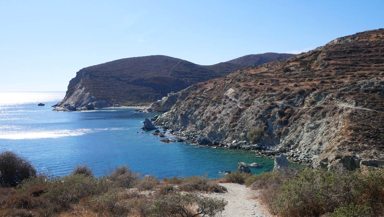 Vue d'en haut de la plage de Galifos, Folegandros