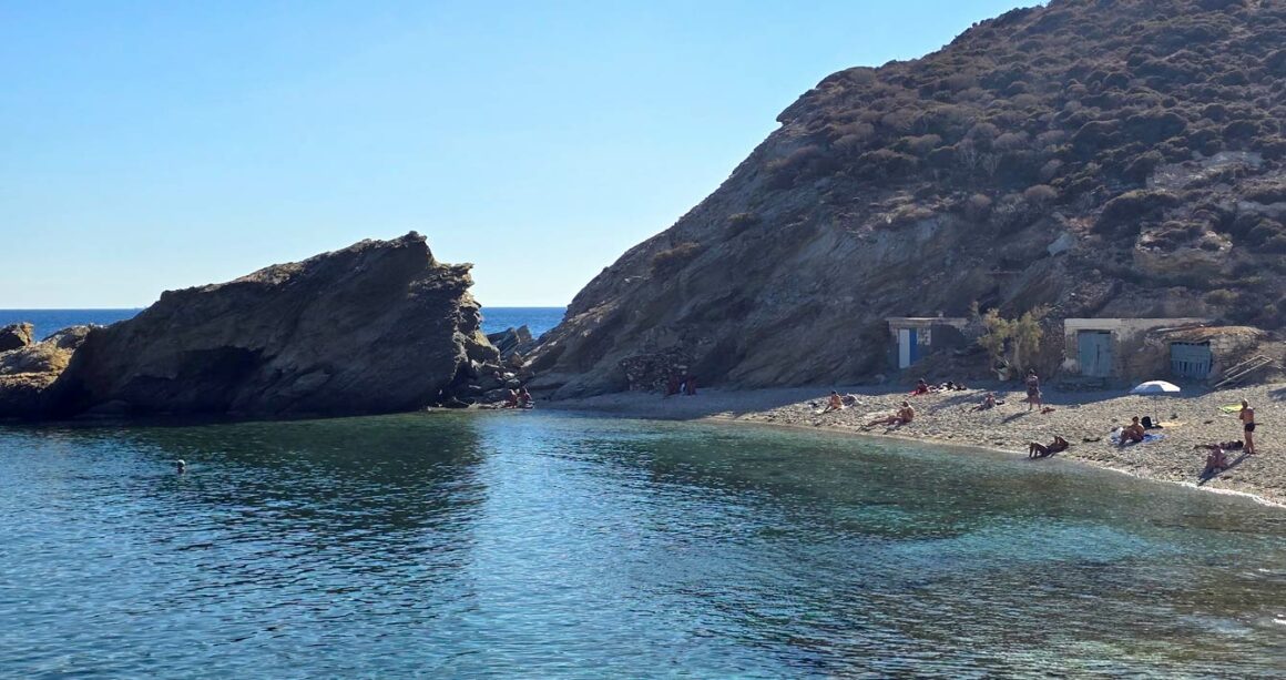 Agios Nikolaos, Folegandros