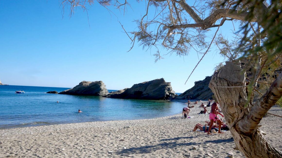 Agios Nikolaos, Folegandros