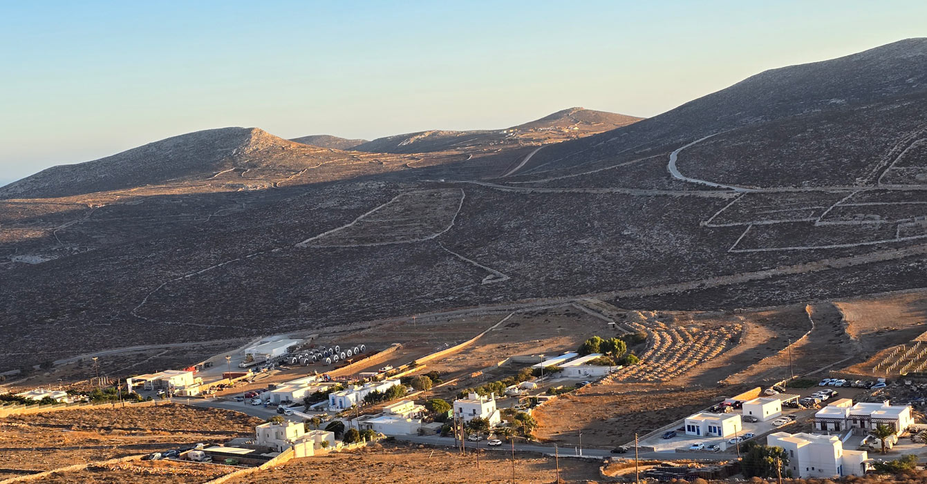 Les vues de Folegandros au coucher du soleil