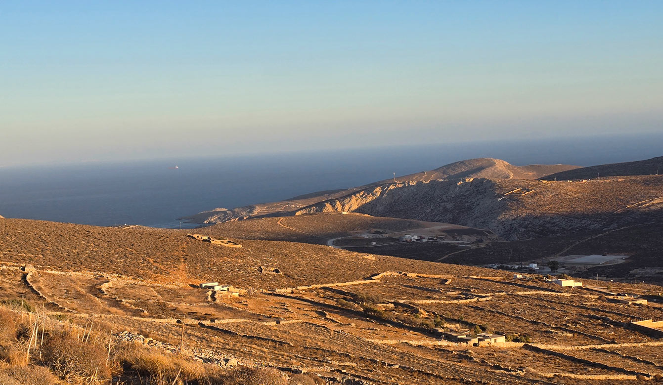 Les vues de Folegandros au coucher du soleil