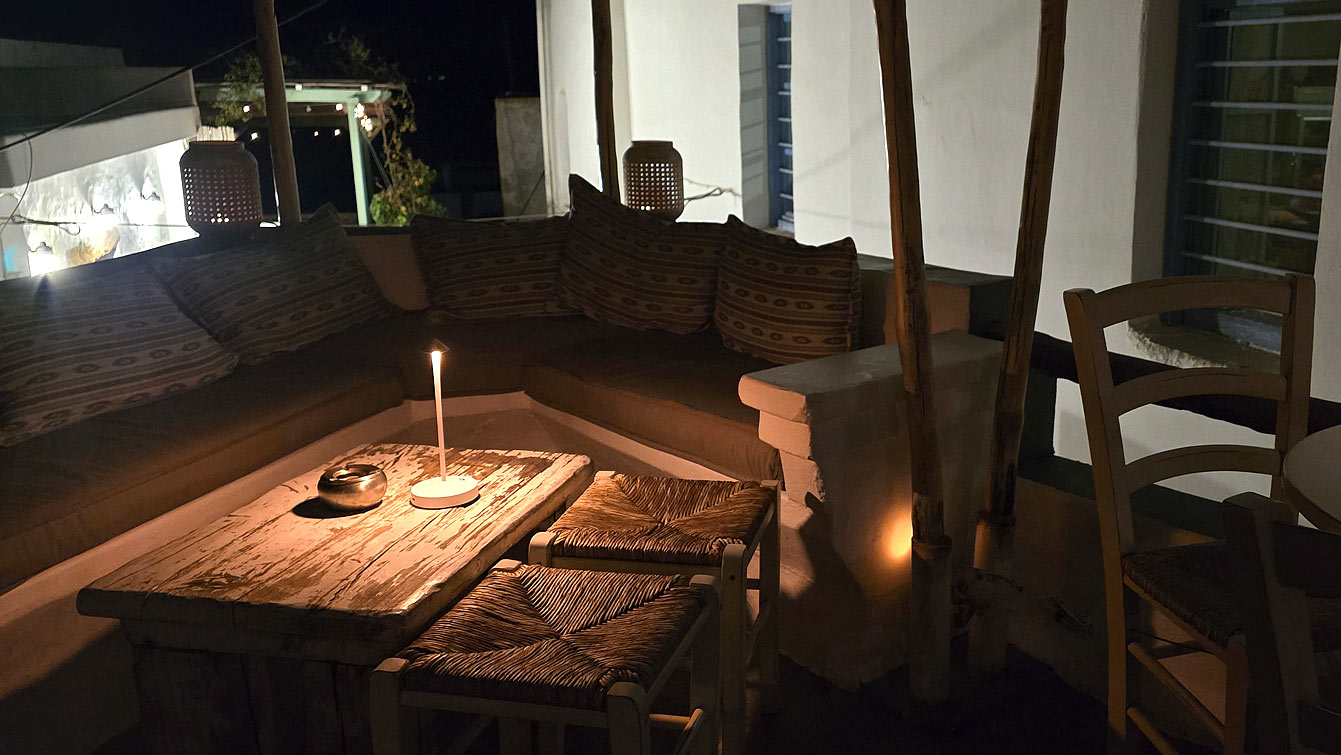 Botilia bar, Amorgos