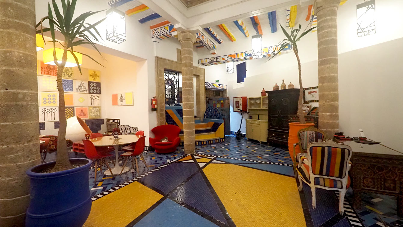 Salut Maroc : le rooftop haut en couleur