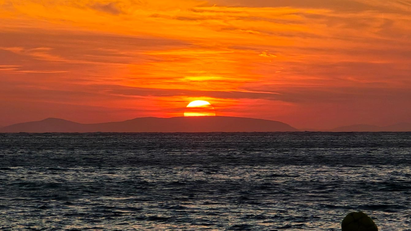 Coucher de soleil à Katapola