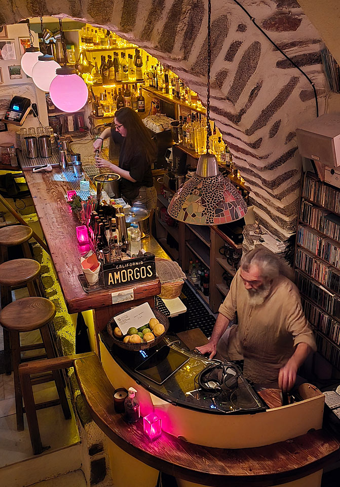 Bar Jazzmin, Amorgos