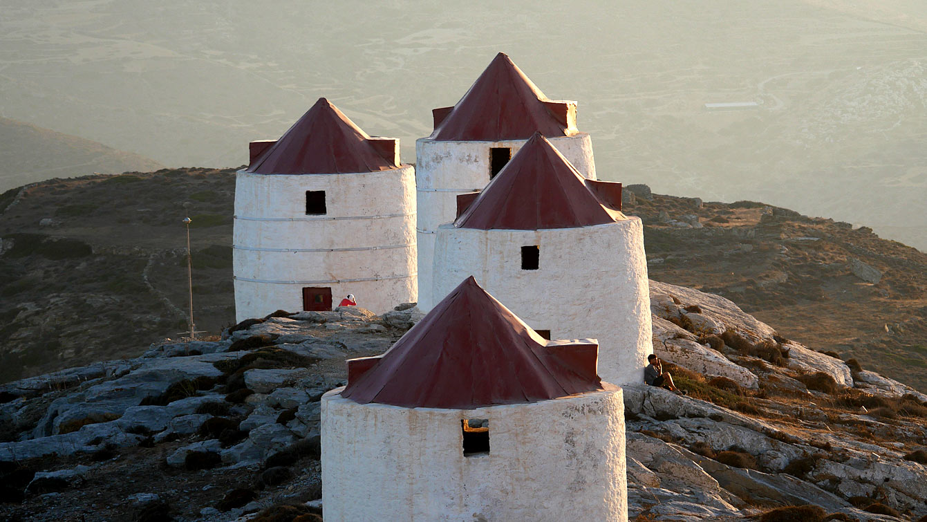 Moulins d'Amorgos au coucher du soleil