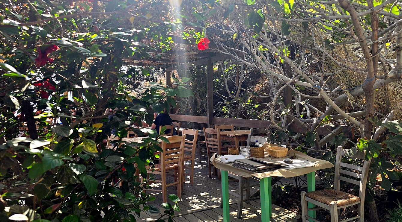 restaurant Lebressṓ, Amorgos