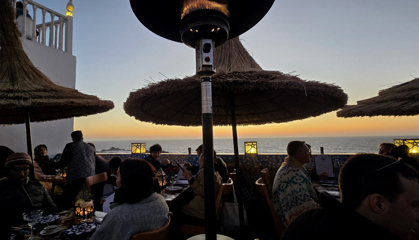 Salut Maroc : le rooftop haut en couleur
