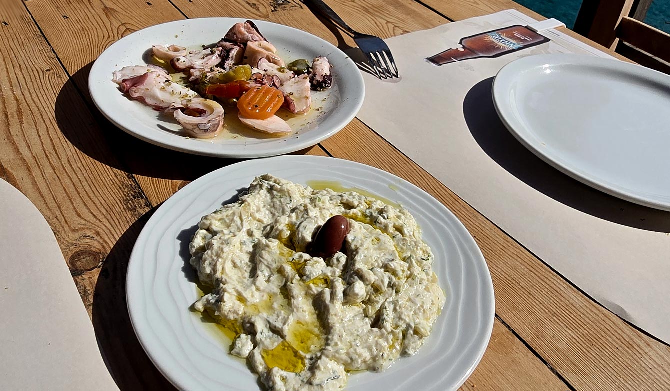 restaurant Lebressṓ, Amorgos