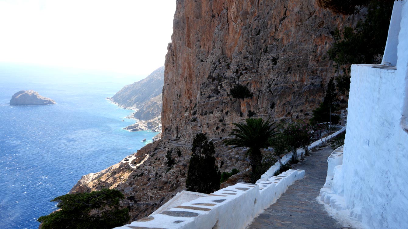 Le monastère de la Chozoviótissa, d'Amorgos