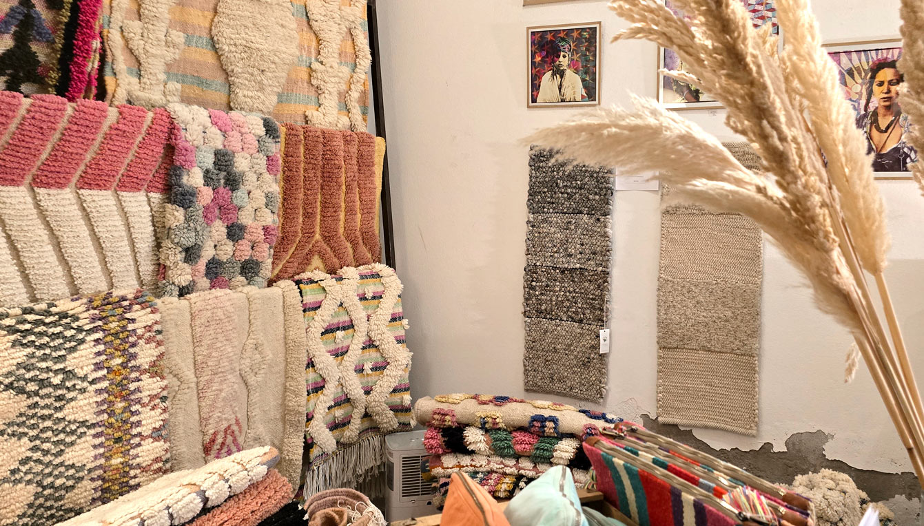 tapis à l'atelier café boutique à Essaouira