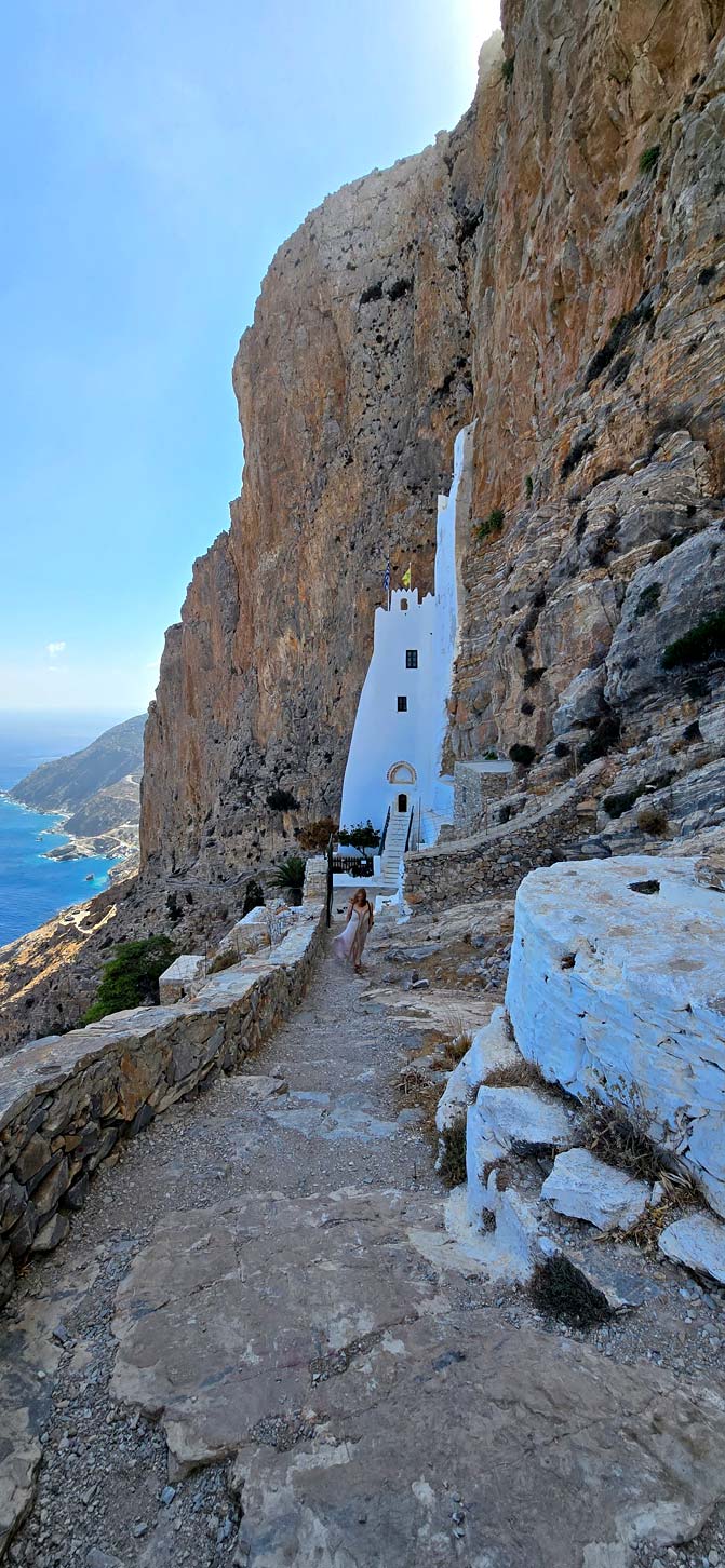 Le monastère de la Chozoviótissa, d'Amorgos