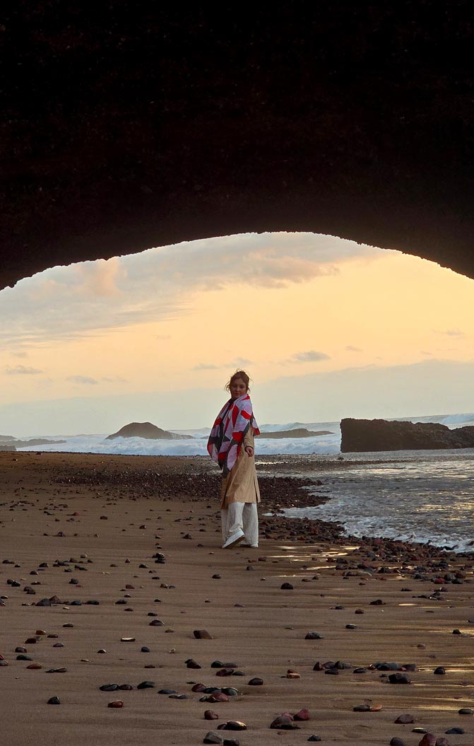 L'arche sur la plage de Legzira au Maroc