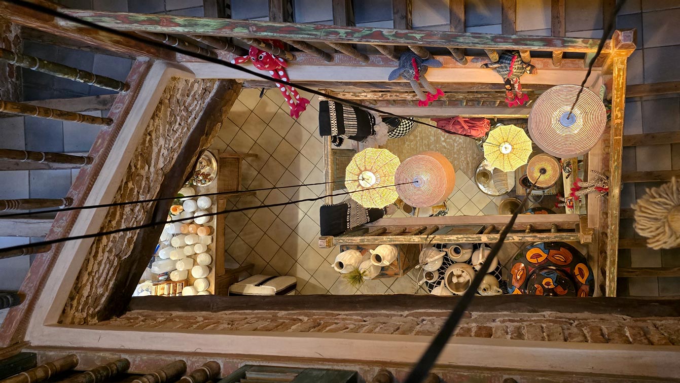 escalier Koulchi Concept Store