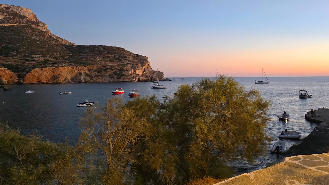 Paralia Agkali au tomber du jour, Folegandros