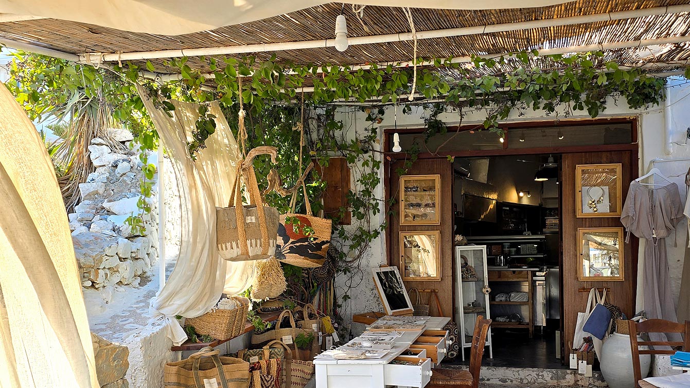 Le Suppa café bar à Folegandros : boutique éphémère