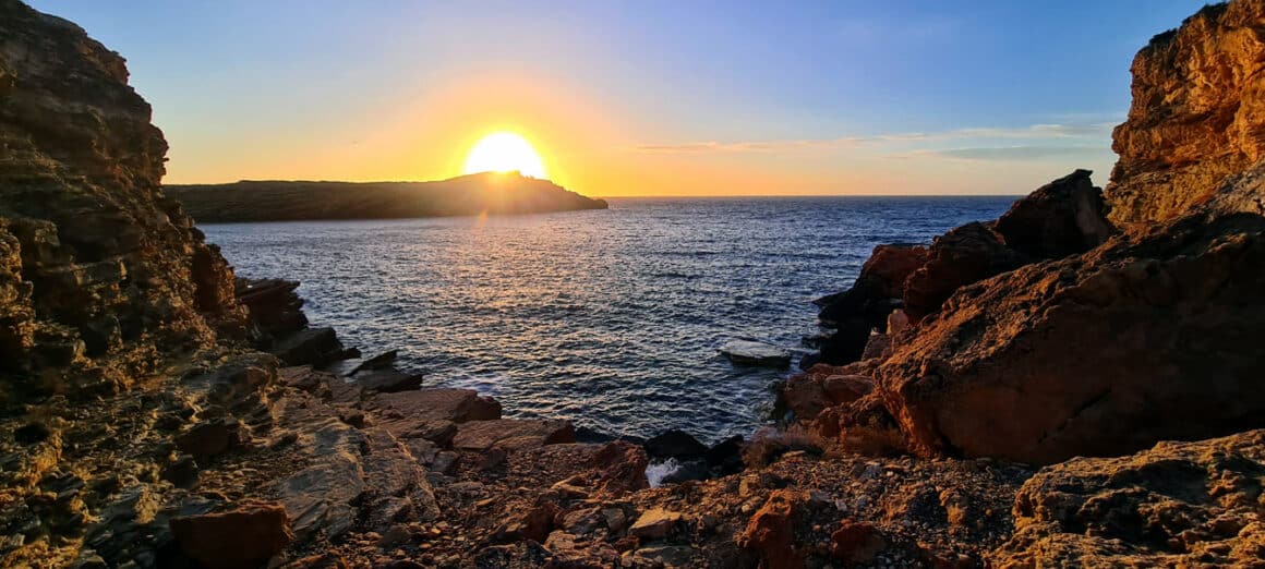 Coucher de soleil magique à Sa Punta Galera, Ibiza