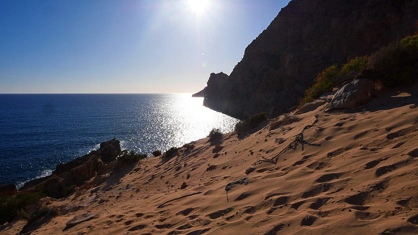 Arrivée sur la dine de sable, d'Atlantis Ibiza