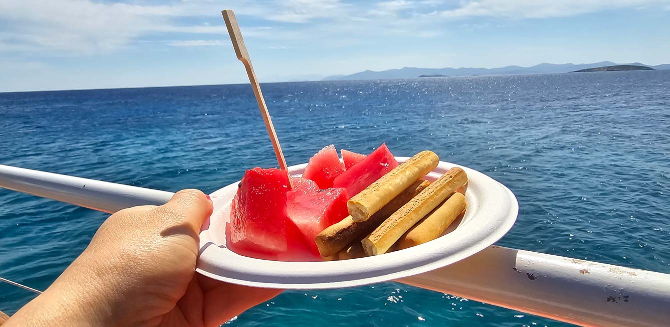 Collation sur le bateau
