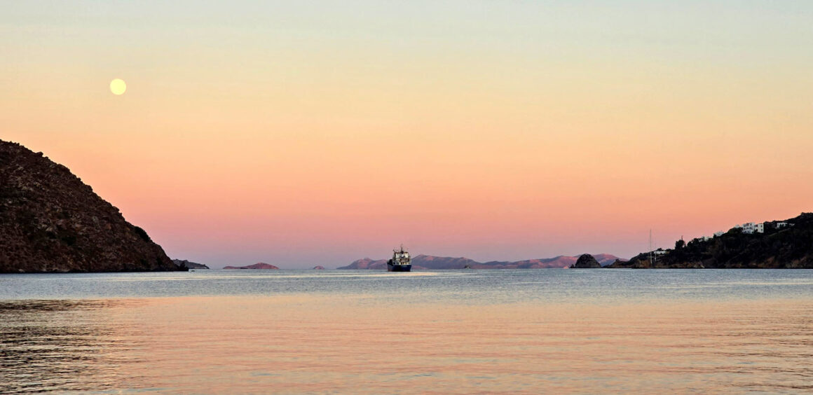Port de Skala au coucher du soleil